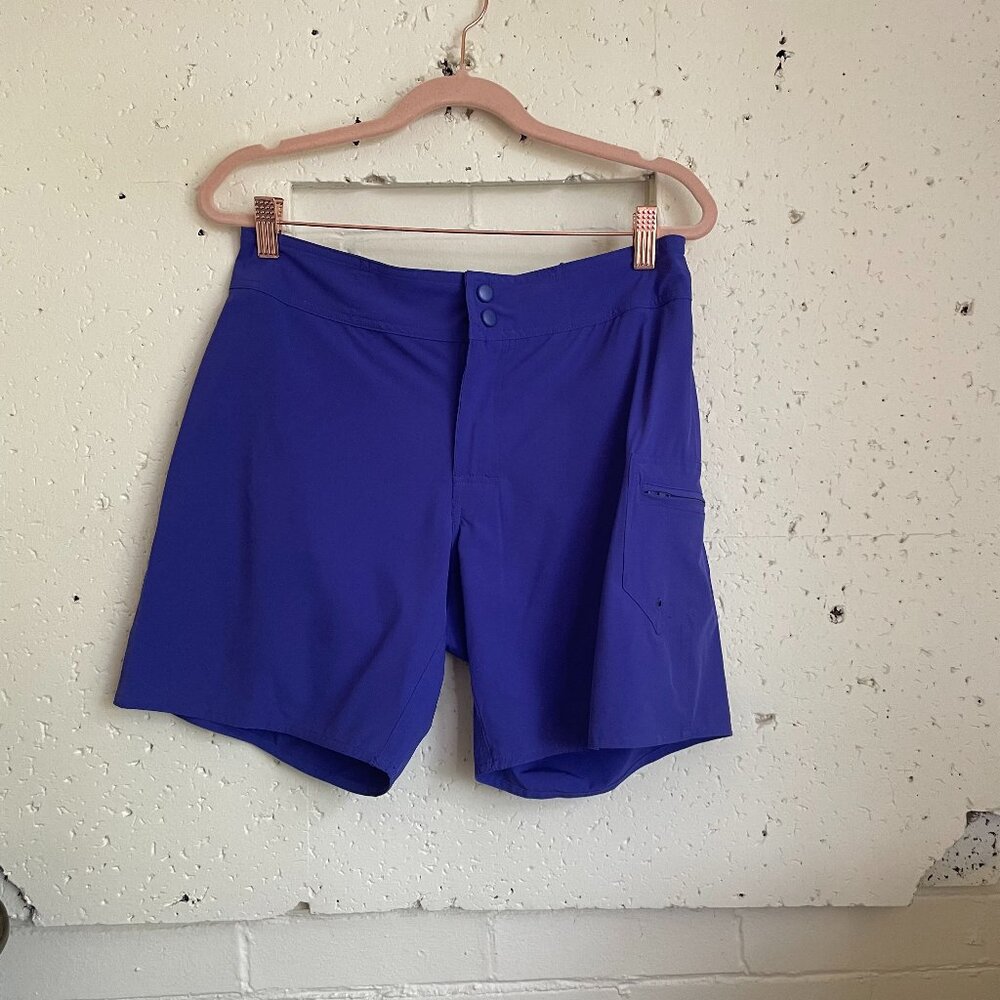 L. L. Bean | Darkest Navy Blue Sunblocking UV 50+ Active Swim 7" Board Shorts 6